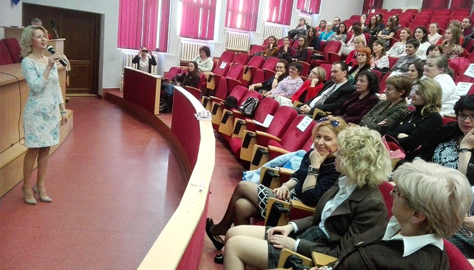 Cadou de Mărțișor pentru comunitatea UMF Iași: speed training de fericire