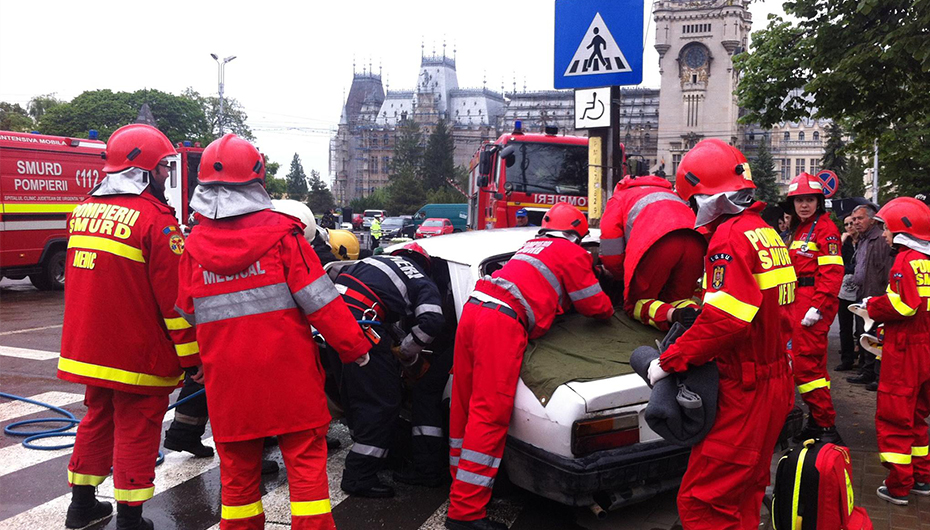 Simularea unui accident rutier, la UMF Iași