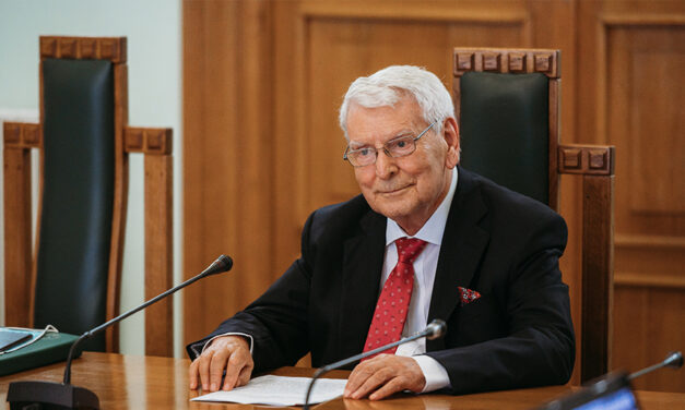 Academicianul Carol Stanciu, omagiat la UMF Iași