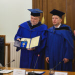 Prof. univ. dr. Viorel Scripcariu a devenit Doctor Honoris Causa al Universității Naționale de Medicină din Kiev