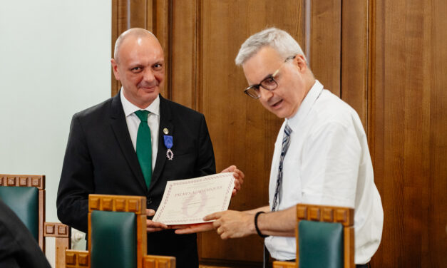 Prof. univ. dr. Radu Iliescu, prorector al UMF Iași, decorat cu distincția „Ordre des Palmes Académiques”