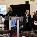 UMF Iași își îmbogățește lista laureaților „Palmes Académiques”: conf. univ. dr. Claudia Elena Dinu, distinsă cu gradul de Cavaler