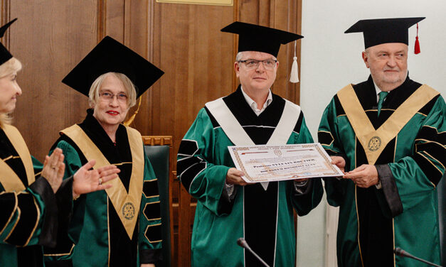 Prof. univ. dr. Sylvain Routier a primit titlul de Doctor Honoris Causa al UMF Iași