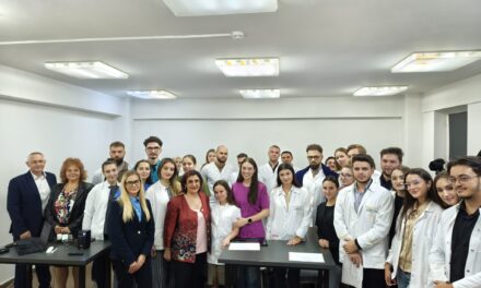 UMF Iași încheie proiectul DIS–SAS printr-o conferință dedicată antreprenoriatului studențesc în medicină